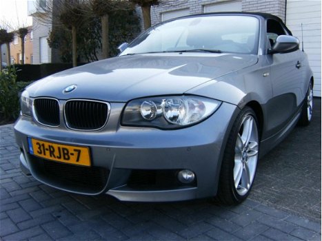 BMW 1-serie Cabrio - 118i High Executive Automaat Navi Leder M-Pakket Nieuwstaat 1e Eigenaar - 1