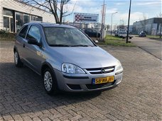 Opel Corsa - 1.0-12V Essentia