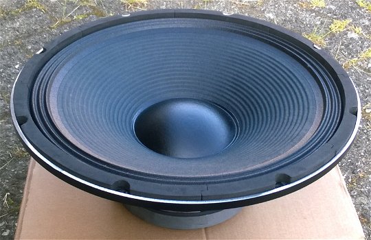 Woofer 15 inch, 400 Watt 4 of 8 Ohm - 2