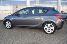 Opel Astra - 1.4 "150" Business +