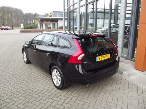 Volvo V60 - D2 KINETIC 20% bijtelling - 1