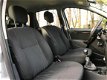 Dacia Duster - 1.6 Lauréate 4WD, Airco, NAP, Zeer nette auto - 1 - Thumbnail