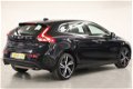 Volvo V40 - 1.6 T2 120PK Momentum - 1 - Thumbnail