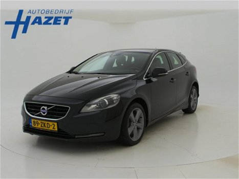 Volvo V40 - 2.0 D3 5-CILINDER SUMMUM + LEDER / XENON / NAVIGATIE / CAMERA - 1