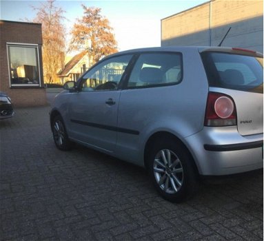 Volkswagen Polo - 1.2 Trendline DUITSNED KENTEKEN, kan door ons geregeld worden MOOIE AUTO - 1