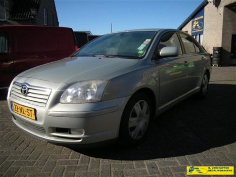 Toyota Avensis - 2.0 D-4D Linea Terra KOPPELING KAPOT - 1