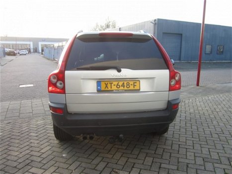 Volvo XC90 - 2.5 T Young Timerl 7 Persoons l Automaat l Trekhaak - 1