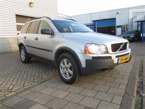 Volvo XC90 - 2.5 T Young Timerl 7 Persoons l Automaat l Trekhaak - 1