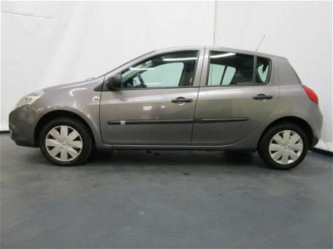 Renault Clio - 1.2 Special Line Airco Navi - 1