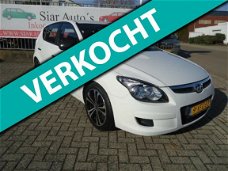 Hyundai i30 - 1.4i Active Airco 1e eigenaar*dealer onderhouden*Luxe