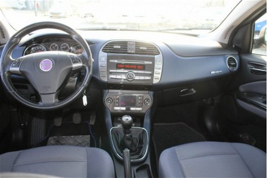 Fiat Bravo - 1.9 MultiJet Dynamic Euro 4 airco, climate control, radio cd speler, elektrische ramen, - 1