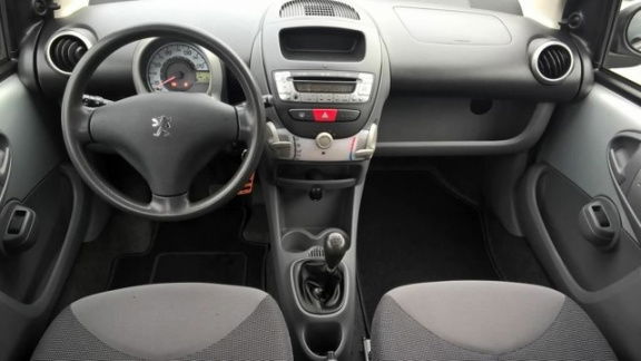 Peugeot 107 - 1.0-12V XS - 1