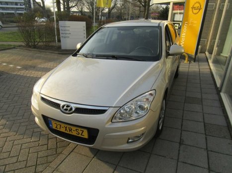 Hyundai i30 - 1.6 I CVVT 5DR - 1