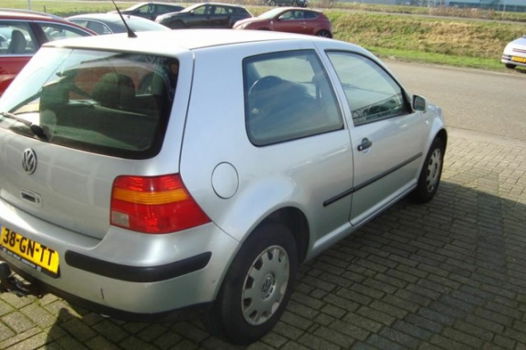 Volkswagen Golf - 1.4-16V - 1