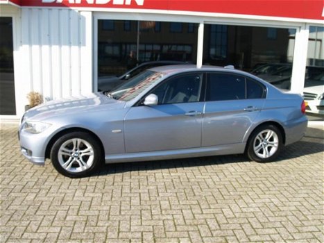 BMW 3-serie - 318i Business Line - 1