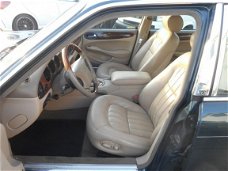 Jaguar XJ - 3.2 EXECUTIVE ECC AUTOMAAT LEER 2000