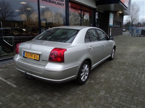 Toyota Avensis - 1.8 VVTi Linea Luna 4drs sedan, met ecc, trekhaak - 1