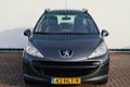 Peugeot 207 SW - 1.4 VTi 96pk, X-line uitv., Airco, Cruise, Elek pakket, cpv, Trekhaak, Radio/cd - 1 - Thumbnail