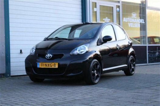 Toyota Aygo - 1.0-12V Comfort Navigator 5DEURS/NAVI/VELGEN/ - 1