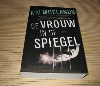 Kim Moelands - De vrouw in de spiegel - 1