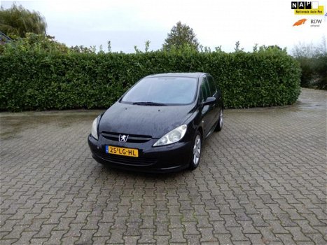 Peugeot 307 - 2.0-16V Gentry - 1