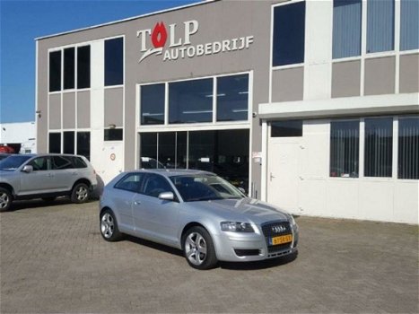 Audi A3 - 1.6 Attraction - 1