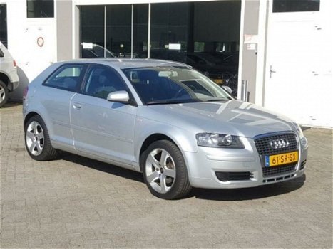 Audi A3 - 1.6 Attraction - 1