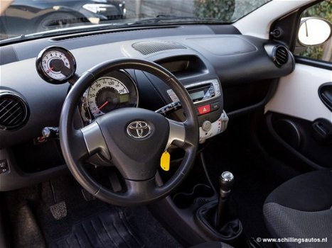 Toyota Aygo - 1.0 Comfort Airco zwart-dak 5-drs - 1