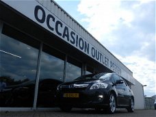 Toyota Auris - 1.8 Full Hybrid Dynamic Business / ECC / NAVIGATIE / KEYLESS ENTRY / CRUISE / BLUETOO