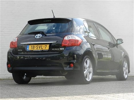 Toyota Auris - 1.8 Full Hybrid Dynamic Business / ECC / NAVIGATIE / KEYLESS ENTRY / CRUISE / BLUETOO - 1