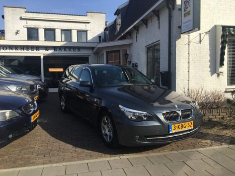 BMW 5-serie Touring - 530d Business Line Lage km stand, trekhaak - 1