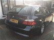 BMW 5-serie Touring - 530d Business Line Lage km stand, trekhaak - 1 - Thumbnail