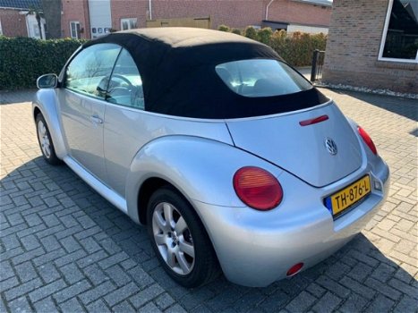 Volkswagen New Beetle Cabriolet - 1.4 Turijn Comfort airco stoelverwarming zeer mooi - 1