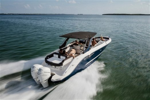 Sea Ray SLX 310 Outboard - 4