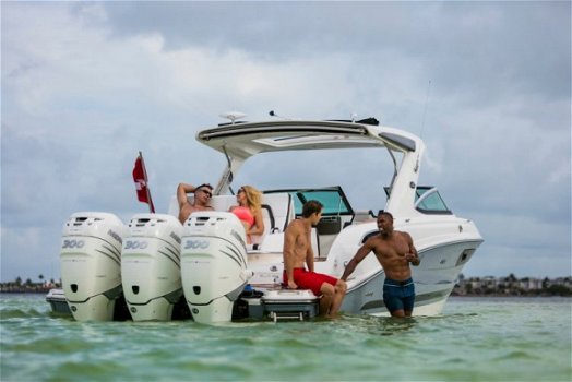 Sea Ray SLX 350 Outboard - 5