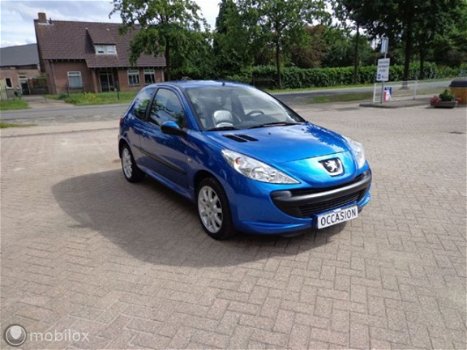 Peugeot 206 - 206 - 1.1 Accent - 1