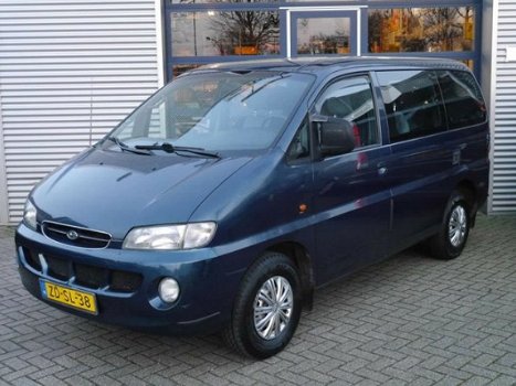 Hyundai H 200 - 2.4 GL 7seater Satelitte 133000KM FISCAAL VRIENDELIJK - 1