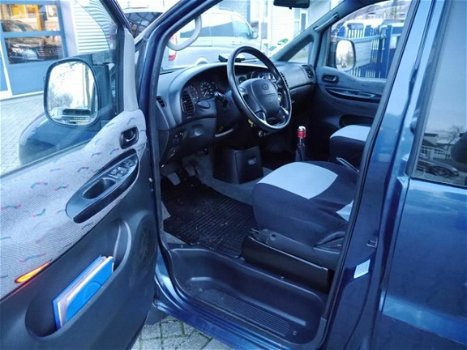 Hyundai H 200 - 2.4 GL 7seater Satelitte 133000KM FISCAAL VRIENDELIJK - 1