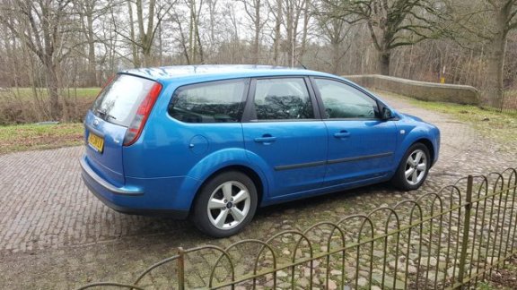 Ford Focus Wagon - 1.8 TDCi Futura Ford Focus 1.8 TDCi Turbodiesel Sport-apk-inruilkoopje-STUNTPRIJS - 1