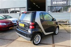 Smart Fortwo coupé - 1.0 mhd Pure Airco/15inch/71Pk/Pano