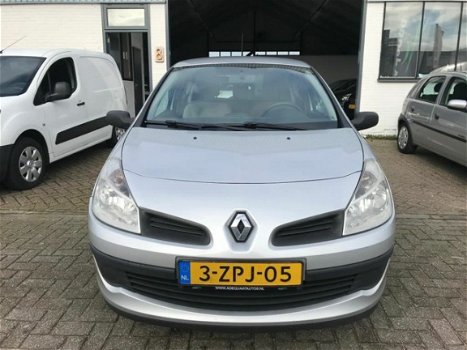 Renault Clio - 1.2-16V Authentique Airco/ MFC/ El. Raam/ APK - 1