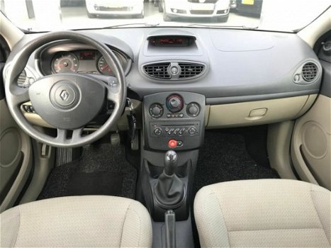 Renault Clio - 1.2-16V Authentique Airco/ MFC/ El. Raam/ APK - 1