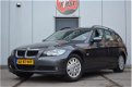 BMW 3-serie Touring - 318i Business Line met navigatie - 1 - Thumbnail