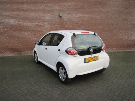 Toyota Aygo - 1.0-12V Cool - 1