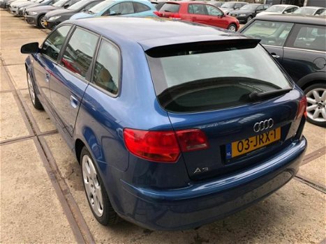 Audi A3 Sportback - 1.6 Attraction Bj.07 / Sportstoelen / 17 inch / apk 2-2020 - 1