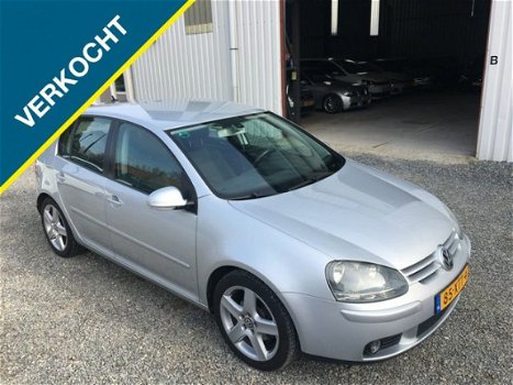 Volkswagen Golf - 1.6 FSI Stoelverwarming PDC - 1