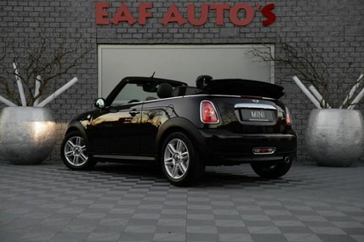 Mini Mini Cabrio - 1.6 Cooper Chili / Leder interieur / Xenon / PDC / Navigatie / Cruisecontrol - 1