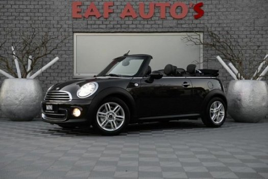 Mini Mini Cabrio - 1.6 Cooper Chili / Leder interieur / Xenon / PDC / Navigatie / Cruisecontrol - 1