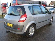 Renault Scénic - Scenic 2.0-16V PRIVILÈGE LUXE AUT PANO/TRKH KEURIGE STAAT