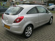 Opel Corsa - 1.4-16V Cosmo